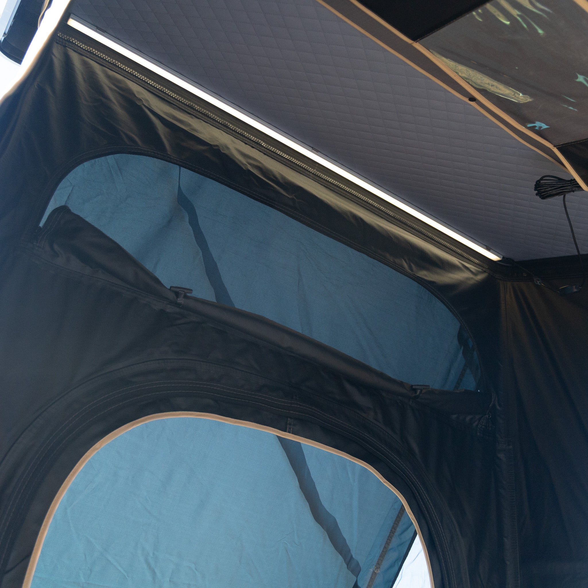 Gen1 Hardshell Rooftop Tent