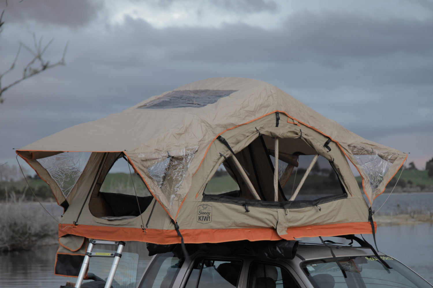Vibes Rooftop Tent
